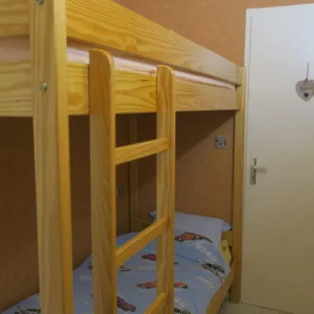 - 6 Pers, 34 M2, 2/1 Appartement *